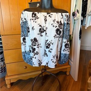 Entro Black White Floral Boho Off Shoulder Blouse Small Flowy Peasant Top